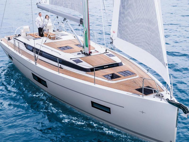 Book yachts online - sailboat - Bavaria C45 - Simeon - rent