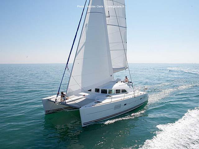 Book yachts online - catamaran - Lagoon 380 S2 - blue elli (ex Gemini) - rent