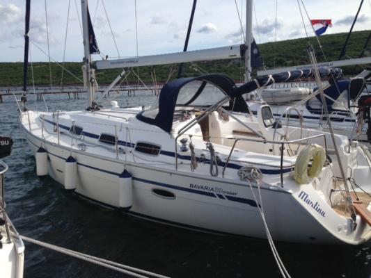 Book yachts online - sailboat - Bavaria 39 Cruiser - Martina - rent