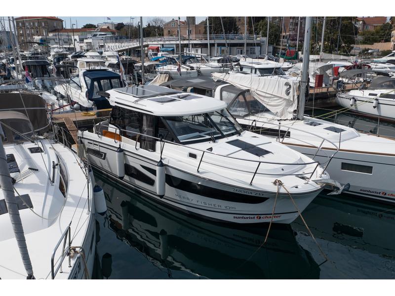 Book yachts online - motorboat - Merry Fisher 1095 - FUX 4FUN - rent