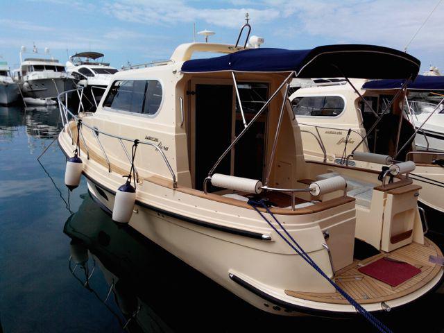 Book yachts online - motorboat - Damor 980 Fjera - St.Marina - rent