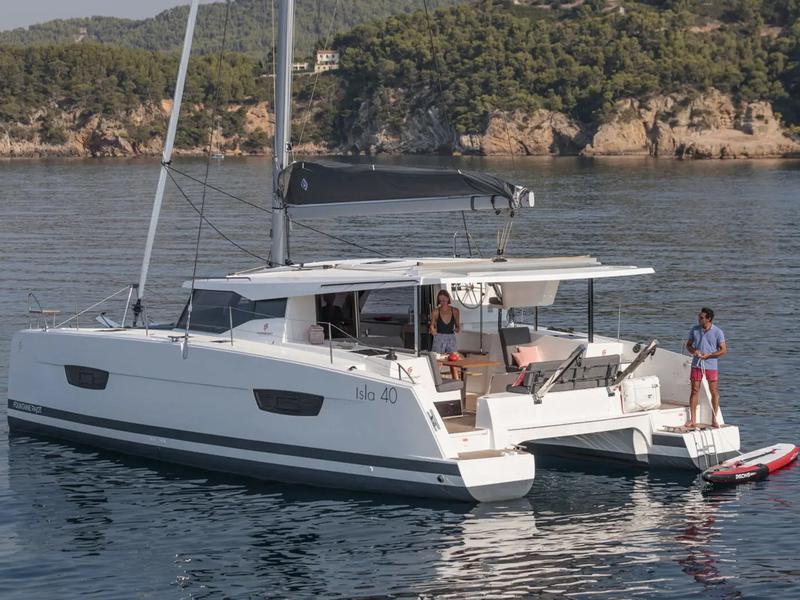 Book yachts online - catamaran - Isla 40 - PRES- ISL-21-CA - rent