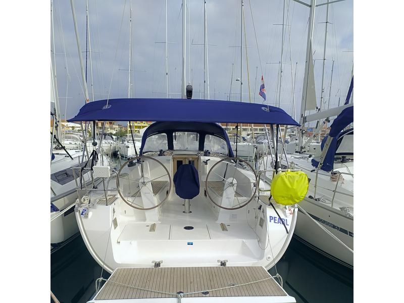 Book yachts online - sailboat - Bavaria Cruiser 41 - Pearl - rent