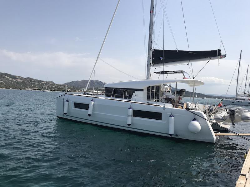 Book yachts online - catamaran - Lagoon 40 - Aquila (WM, Inverter) - rent