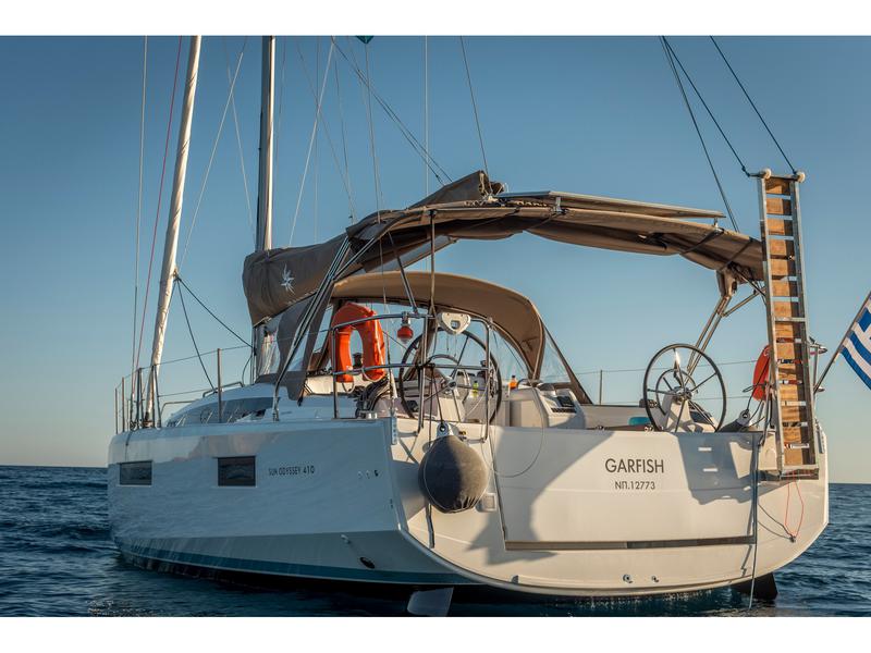 Book yachts online - sailboat - Sun Odyssey 410 - Garfish - rent