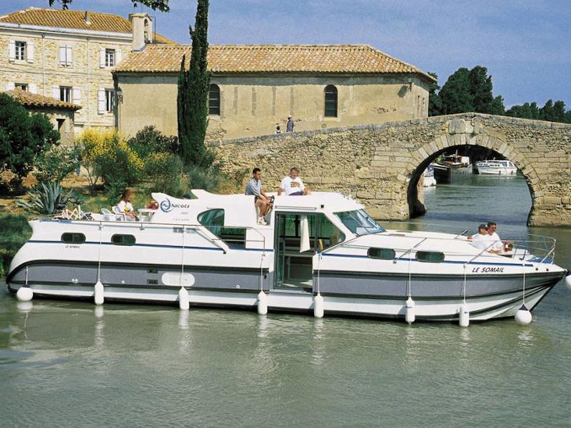 Book yachts online - motorboat - Confort 1350 - ESTRELA  PO - rent