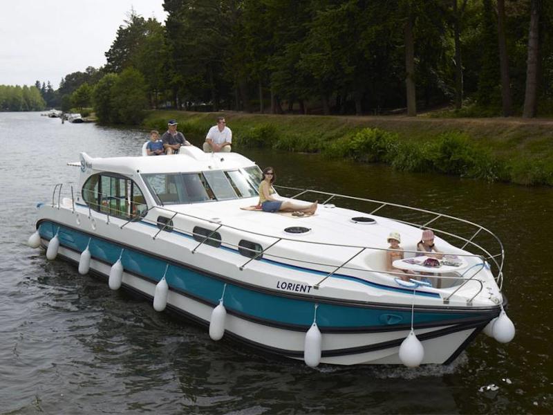 Book yachts online - motorboat - Estivale Sixto - ALBI FR - rent