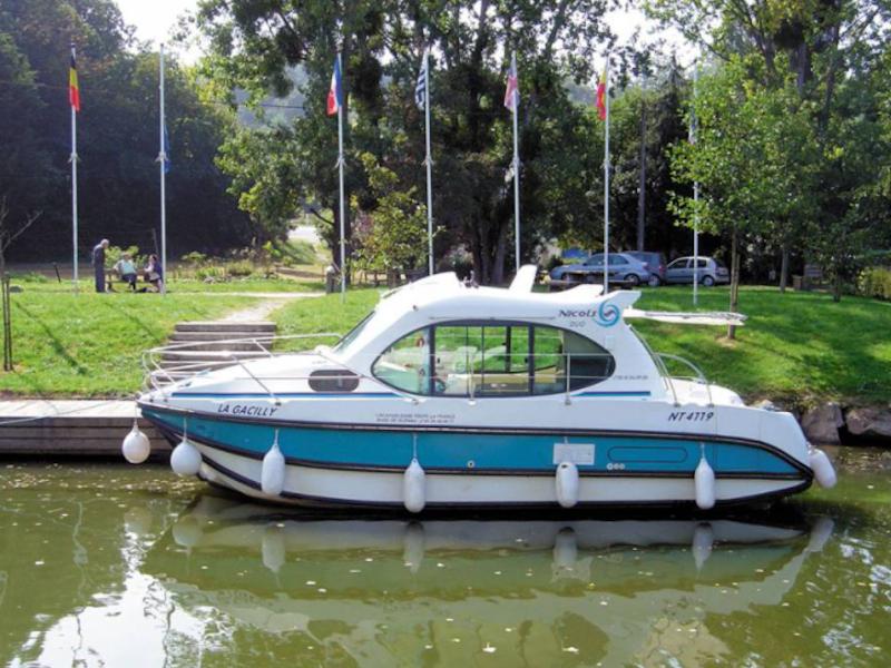 Book yachts online - motorboat - Estivale Duo - PIANO FR - rent