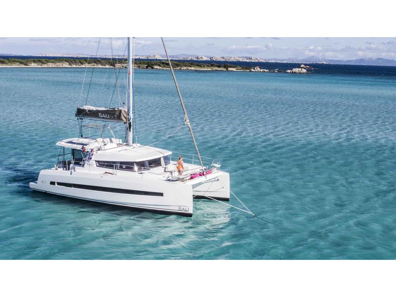 Book yachts online - catamaran - Bali 4.1 - Zephyr - rent