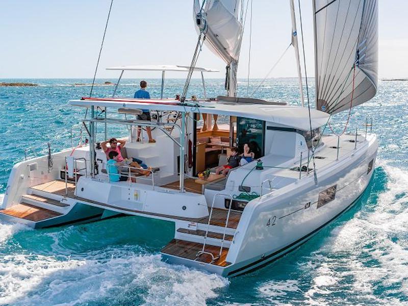 Book yachts online - catamaran - Lagoon 42 owner version - Ocean Pearl - rent