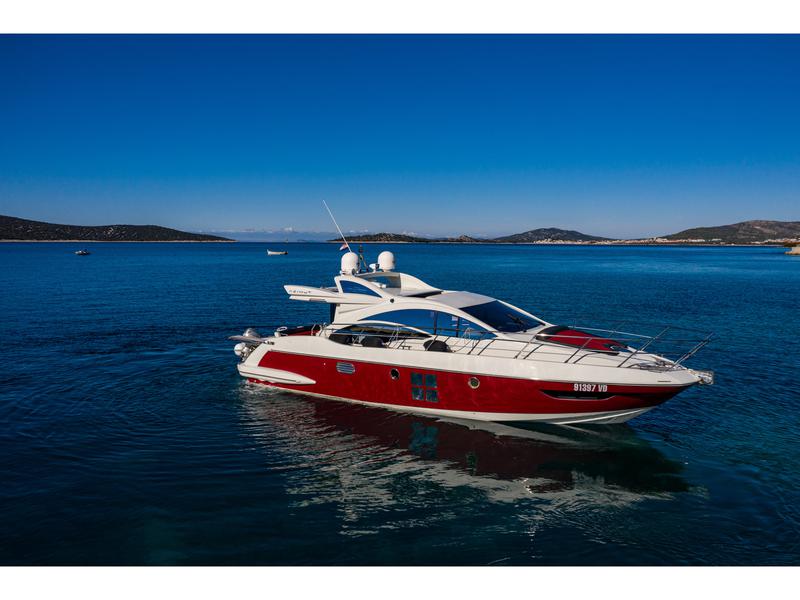 Book yachts online - motorboat - Azimut 43 - Bruna 2 - rent