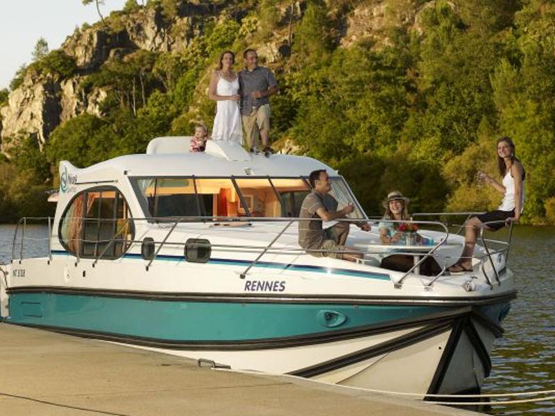 Book yachts online - motorboat - Estivale Quattro S - HARMONIE - rent