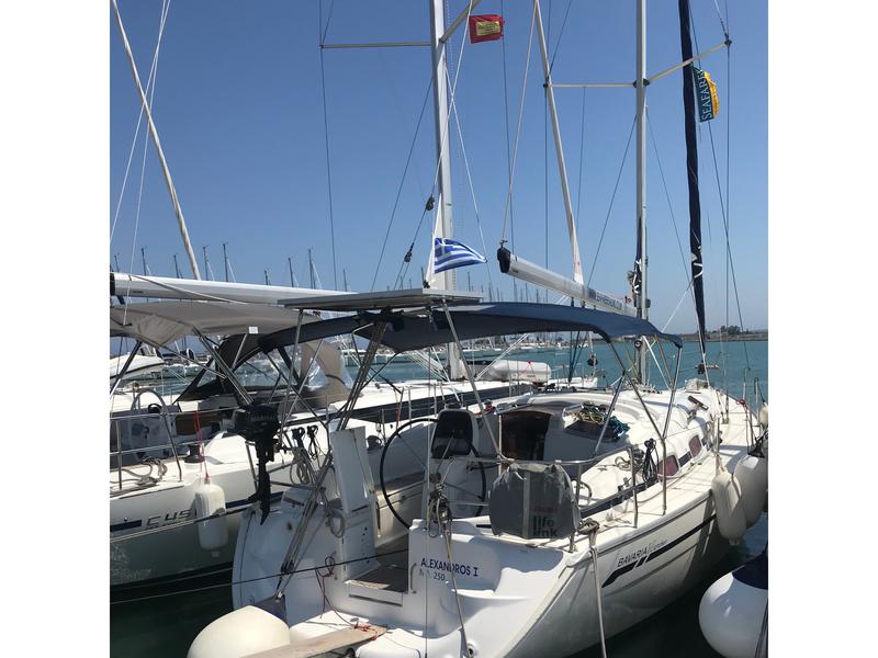 Book yachts online - sailboat - Bavaria 37 Cruiser - Alexandros I - rent