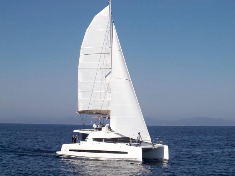 Book yachts online - catamaran - Bali 4.3 (A/C-Generator-Watermaker) - Daddy (A/C, Generator, Watermaker) - rent