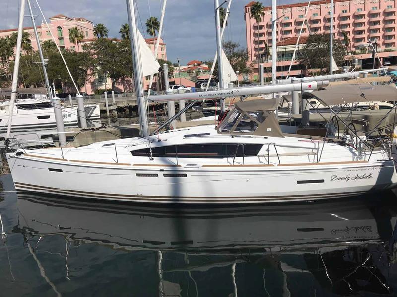 Book yachts online - sailboat - Sun Odyssey 44DS - Beverly Isabella - rent