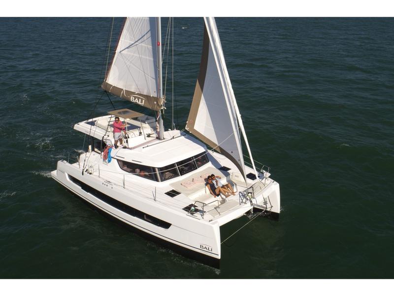 Book yachts online - catamaran - BALI CATSPACE - LA BOHEME Num. Registro 1046/2020 - rent