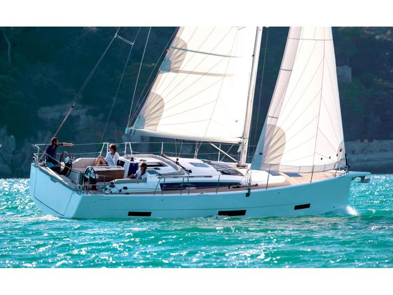 Book yachts online - sailboat - Dufour 390 Grand Large - Shibumi - rent