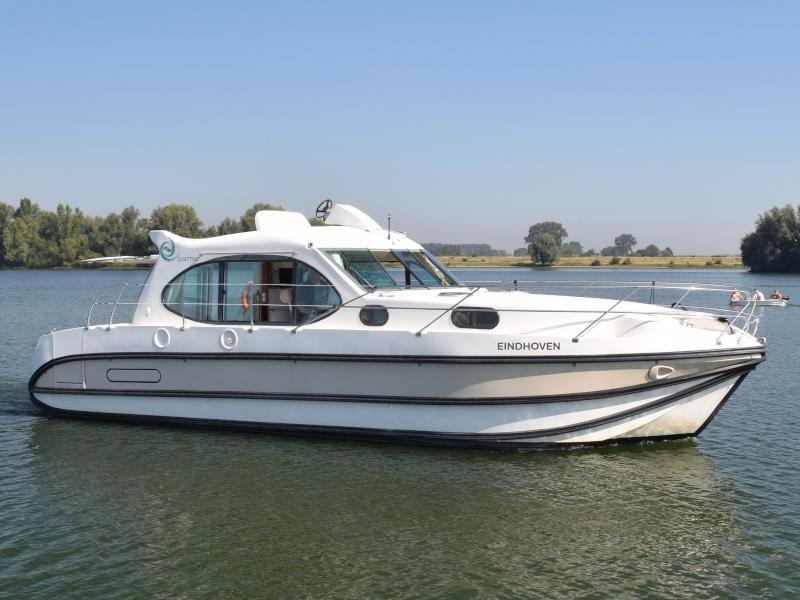 Book yachts online - motorboat - Estivale Quattro B - Eindhoven NL - rent