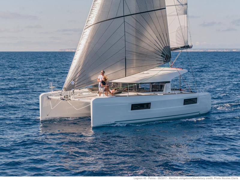 Book yachts online - catamaran - Lagoon 40 (2022) - Altea - CA101 - - rent