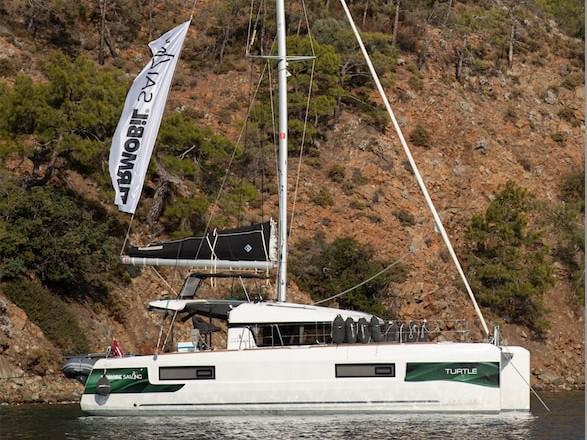 Book yachts online - catamaran - Lagoon 40 - Turtle - rent