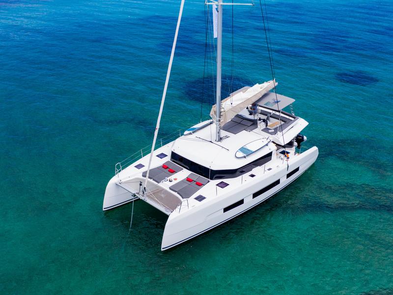 Book yachts online - catamaran - Dufour Catamaran 48 - Nadya - rent