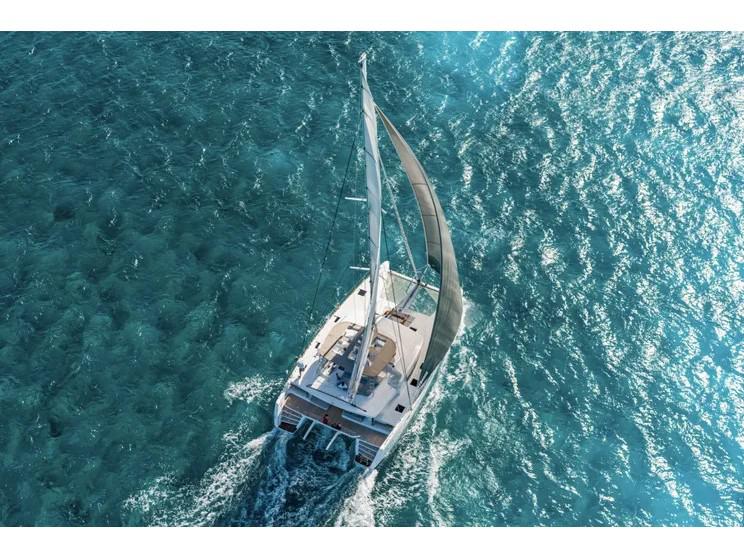 Book yachts online - catamaran - Lagoon 52 - 6 Cabin - Queen of Hearts (A/C - Generator - Refit 2022) - rent