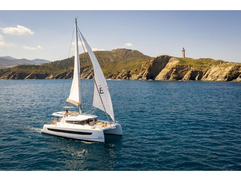 Book yachts online - catamaran - Bali 4.2 - Sail Spazio - rent