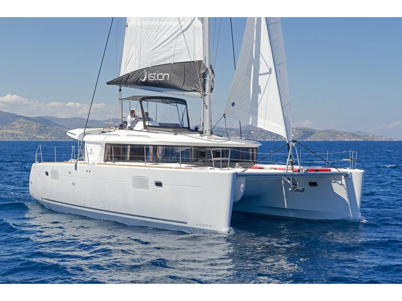 Book yachts online - catamaran - Lagoon 450  Fly A/C &amp; GEN (4 wc) - ALEX JR. - rent
