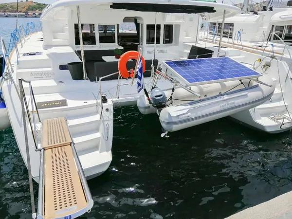 Book yachts online - catamaran - Lagoon 450 Fly - Anna Tessa - rent