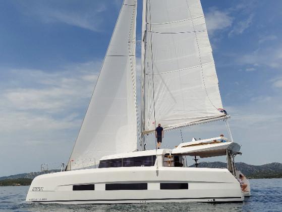 Book yachts online - catamaran - Dufour Catamaran 48 - Dream - rent
