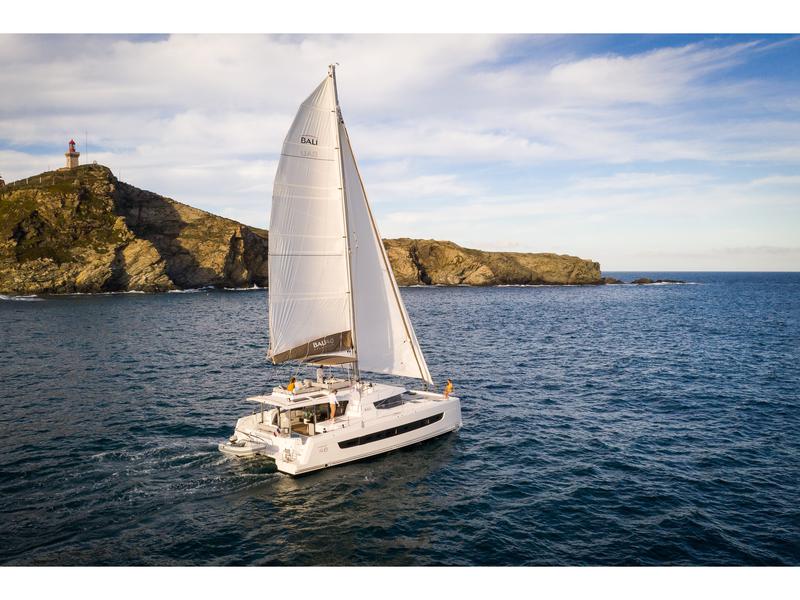 Book yachts online - catamaran - Bali 4.6 - NIA - rent