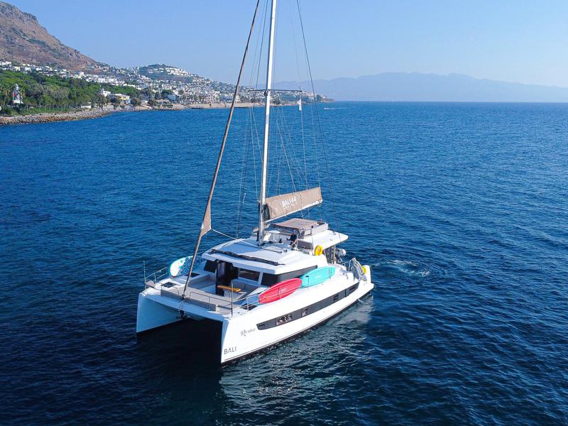 Book yachts online - catamaran - Bali 4.4 - Libra - rent