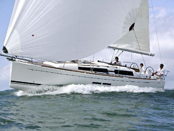 Book yachts online - sailboat - Dufour 375 - Chifoumi - rent