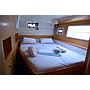 Book yachts online - catamaran - Lagoon 400 - ZEUS (generator, water maker) - rent