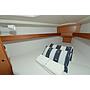 Book yachts online - sailboat - Bavaria Cruiser 33 - Ami   - rent