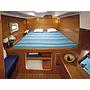 Book yachts online - catamaran - Lagoon 380 - Queen Mia - rent