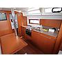 Book yachts online - sailboat - OCEANIS 38.1 BT - AURA - rent